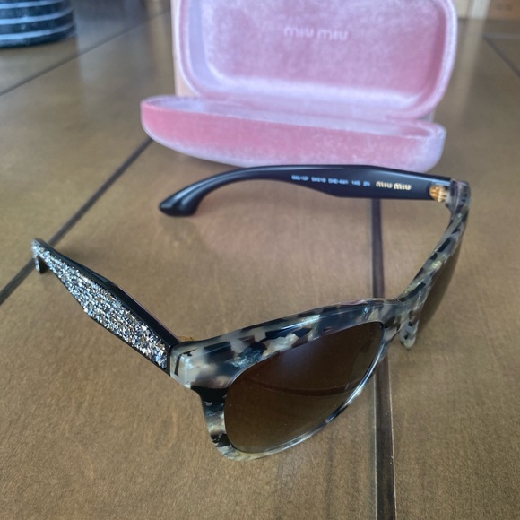 Miu Miu sunglasses with Swarovski Crystals - Picture 2 of 5